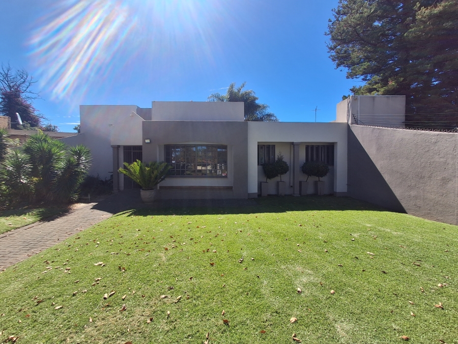 3 Bedroom Property for Sale in Jim Fouchepark Free State